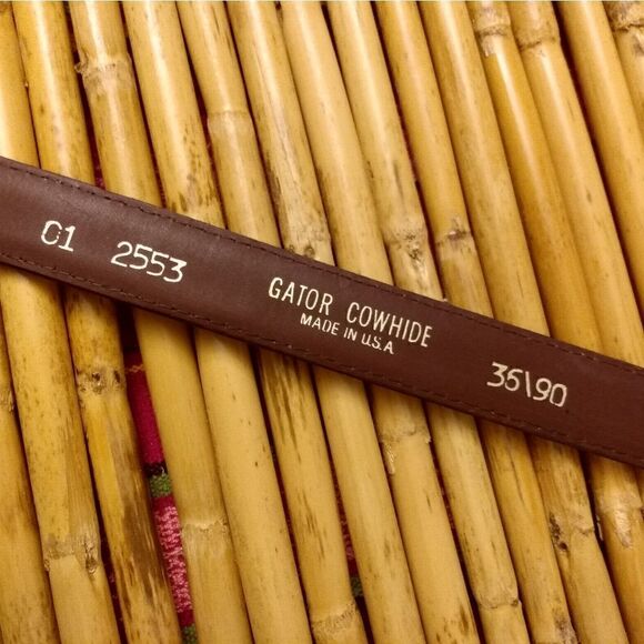 EUC GATOR COWHIDE Brown Belt w/Gold Hardware Made in USA - Picture 8 of 11